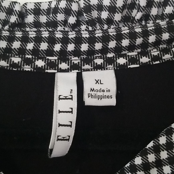 ELLE Blouse - Picture 5 of 5